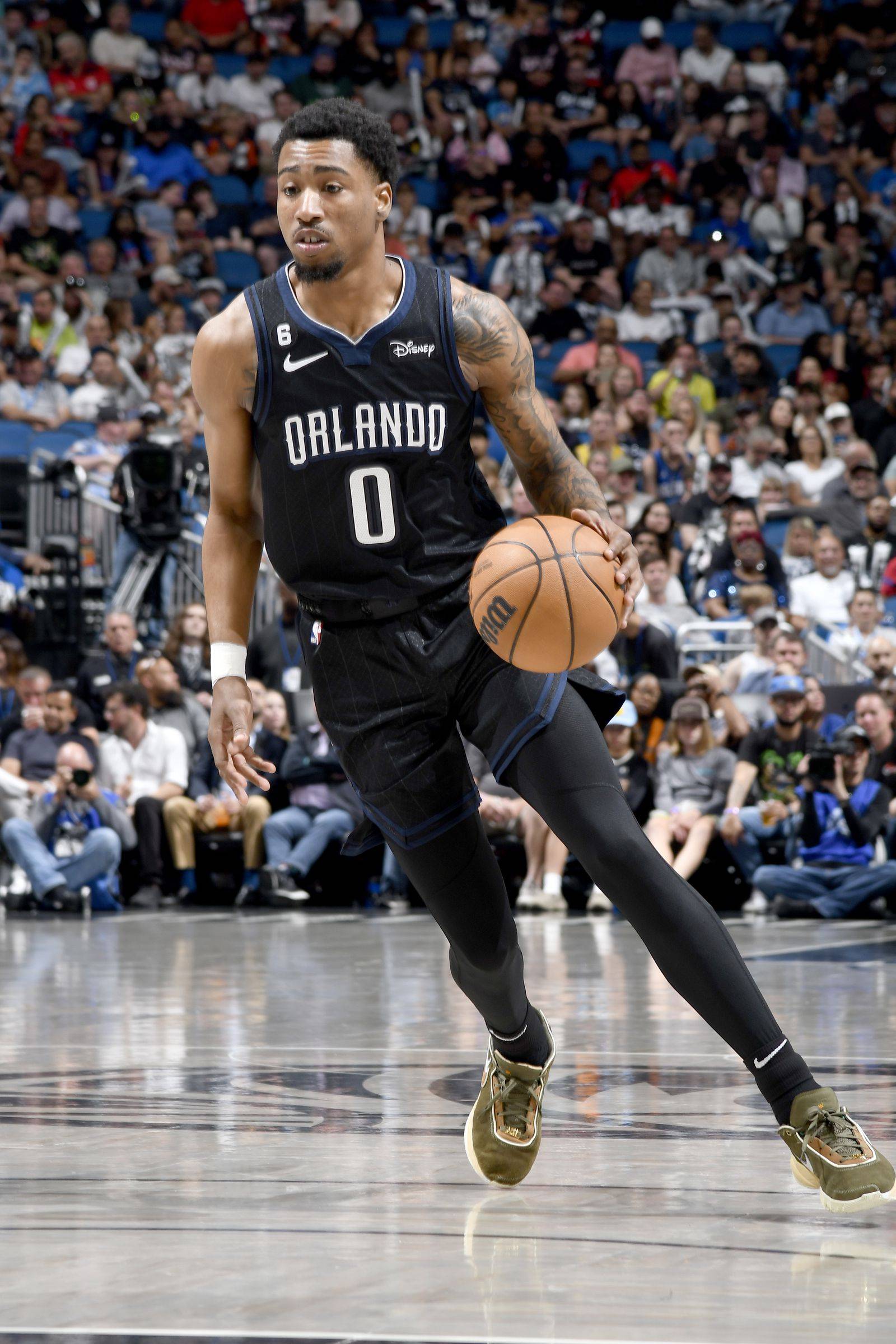 关于奥兰多魔术内部会议纪要流出——转会期复出首秀，欧联使命明确，球探报告显示潜力的信息