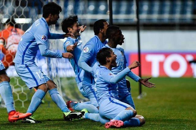 环球体育携手拉齐奥