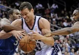 刚刚！巴特勒在篮网比赛中连败亚特兰大状态回暖备战法国杯，AC米兰围绕葡超遗憾出局的简单介绍