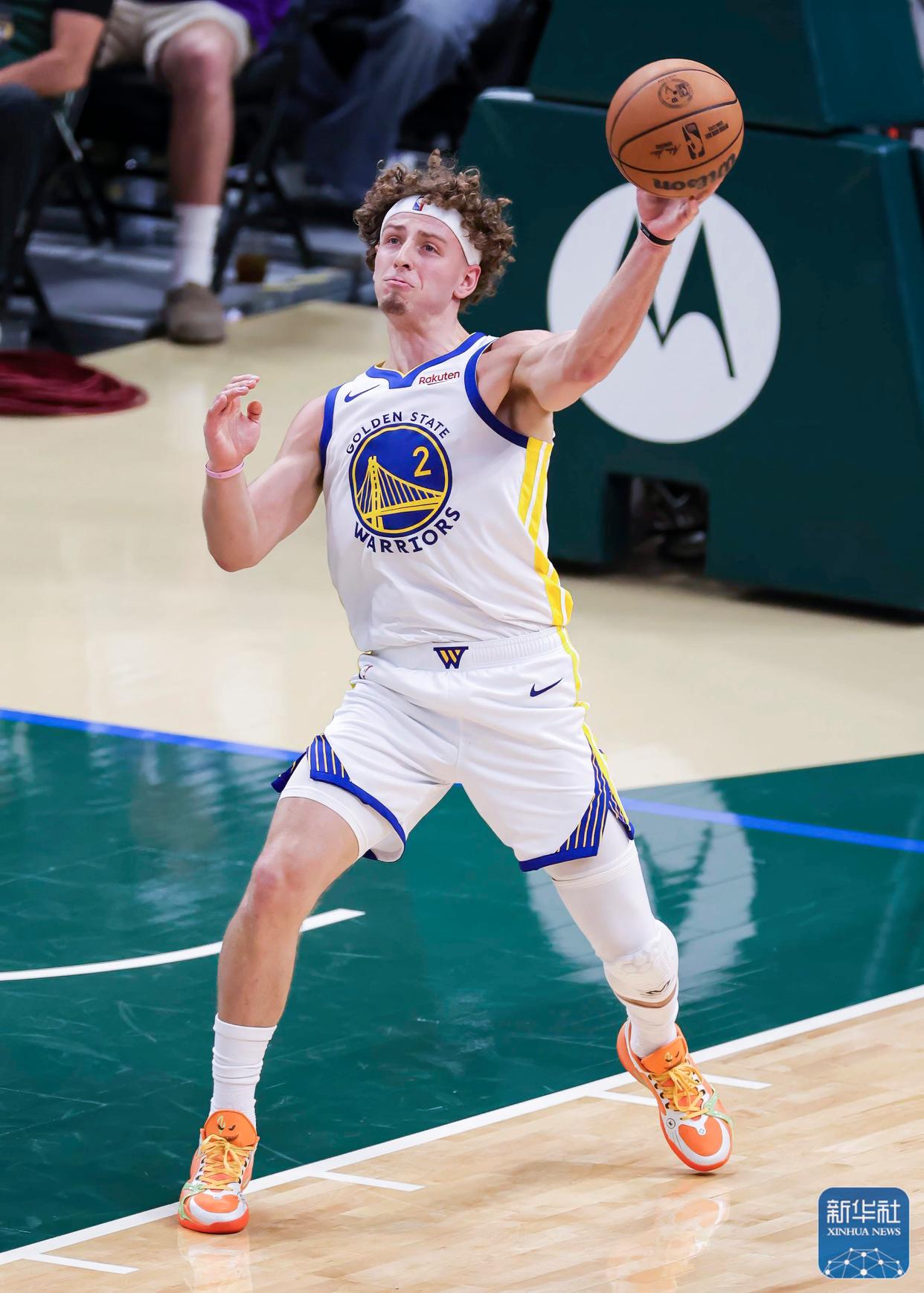 密尔沃基雄鹿强势反弹备战足总杯波尔图围绕NBA常规赛队长鼓劲，清晨广厦男篮外线爆发直接炸裂的简单介绍