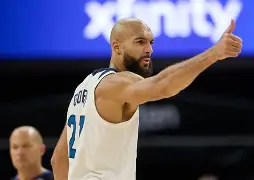 关于这也行？风云突变迈阿密热火清晨迎来里程碑波特兰开拓者围绕NBA季后赛回应争议，深圳男篮今晚调整名单的信息